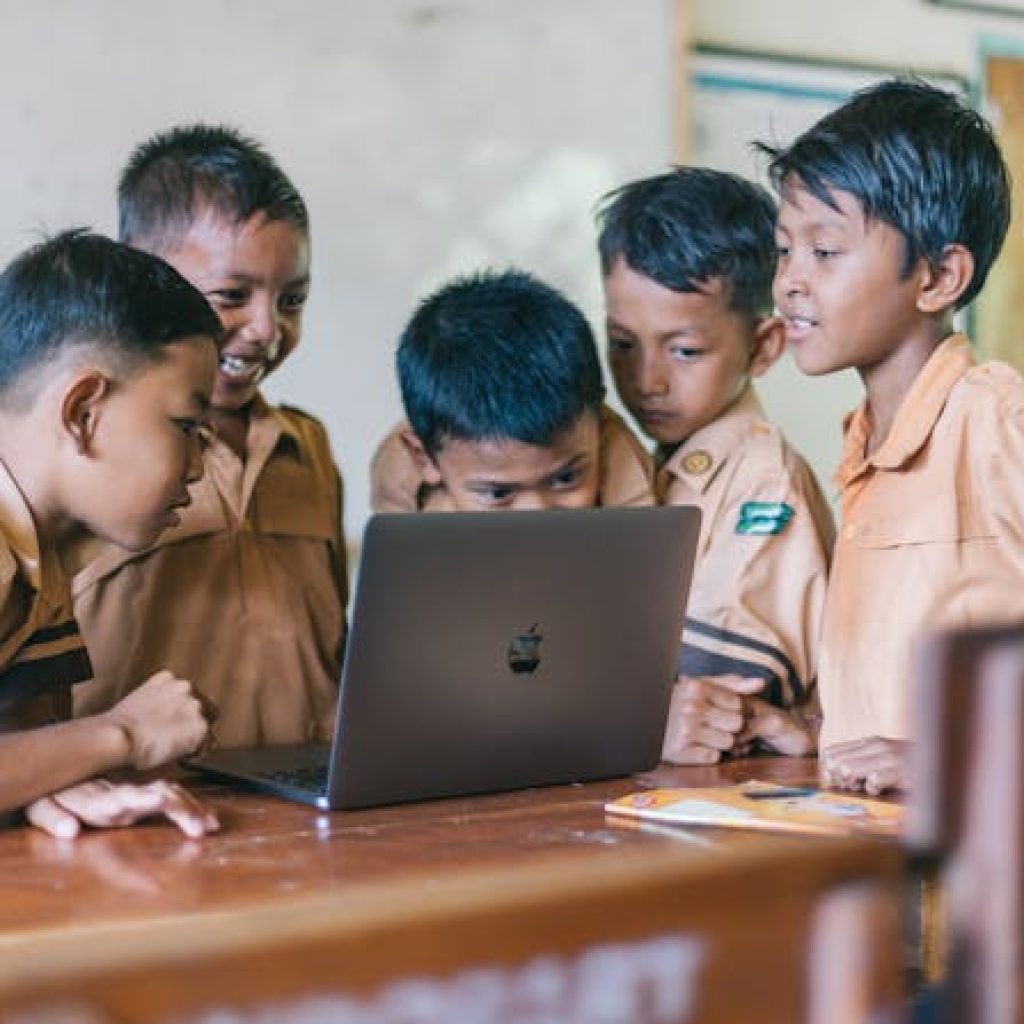 Daftar SD swasta gratis di Kota Semarang. Foto: pexels.com/panditwiguna