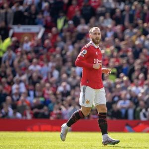 Sama-sama Pernah Kolaps Gegara Henti Jantung, Christian Eriksen Berikan Doa bagi Tom Lockyer