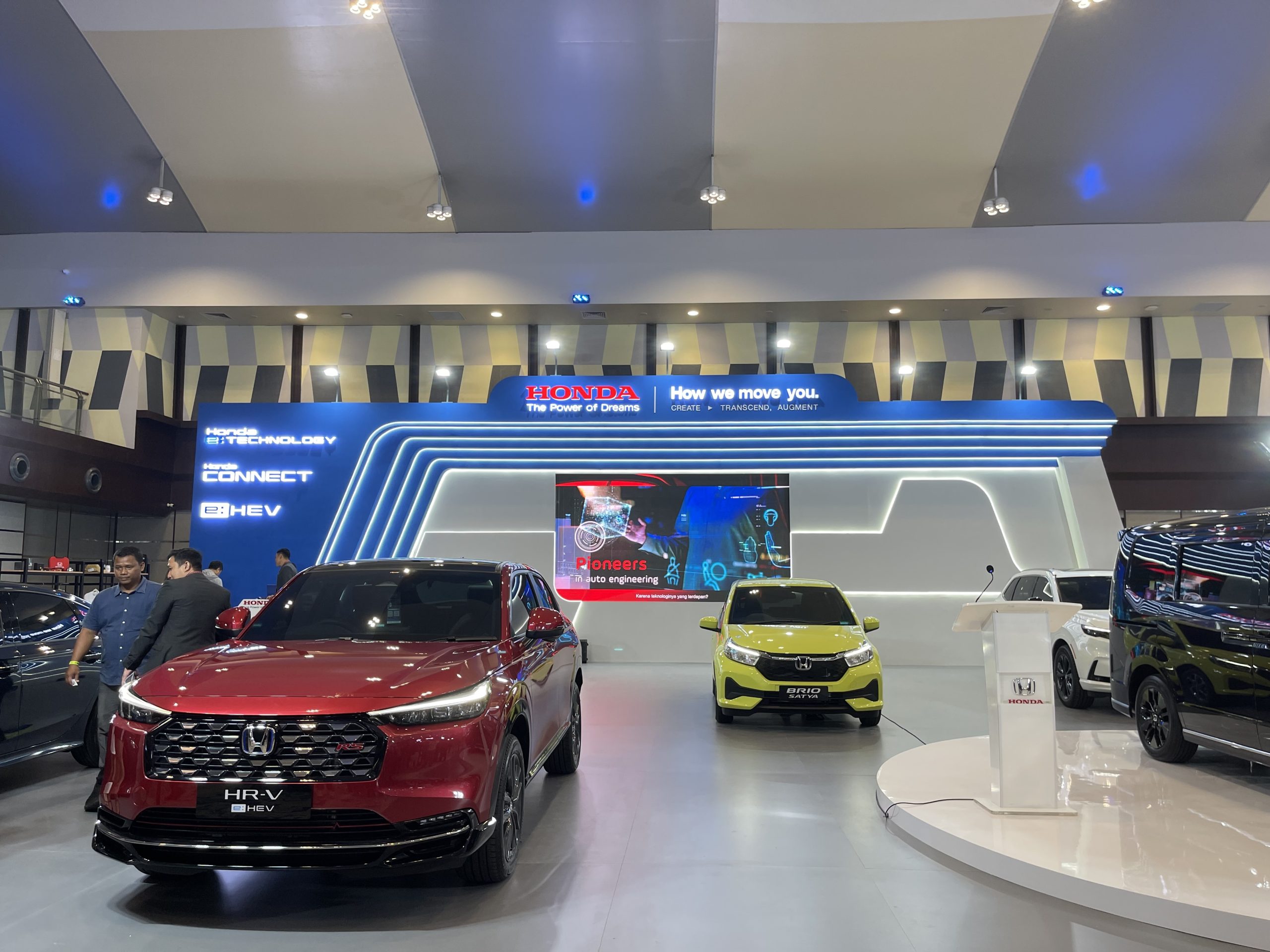 Sambut Perkenalan STEP WGN e:HEV di GIIAS Semarang 2025, Honda Tawarkan Program Penjualan Spesial dan Lucky Dip Hingga Ratusan Juta! 4 TUTURPEDIA - Sambut Perkenalan STEP WGN e:HEV di GIIAS Semarang 2025, Honda Tawarkan Program Penjualan Spesial dan Lucky Dip Hingga Ratusan Juta!