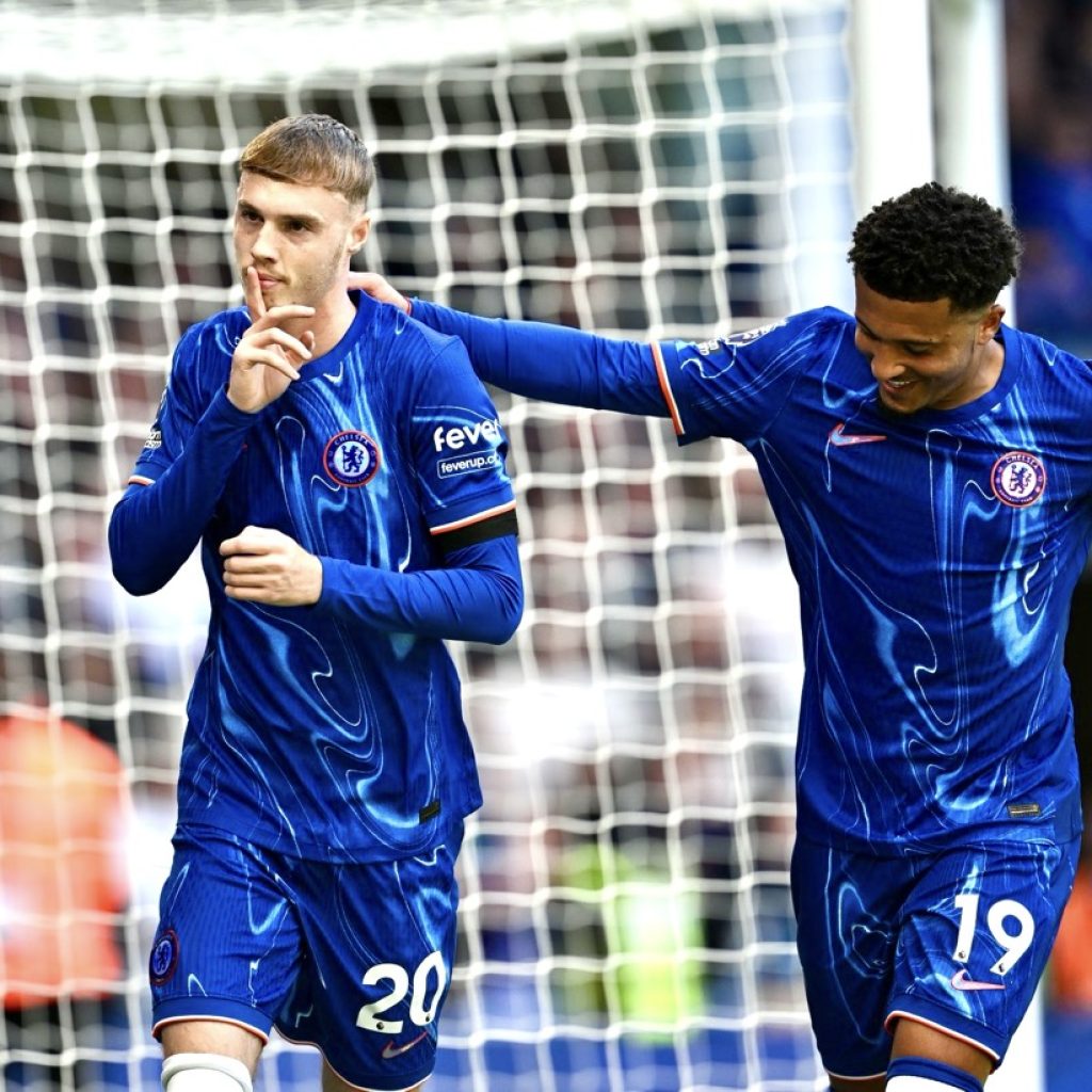 Pemain Chelsea, Jadon Sancho dan Cole Palmer. Foto: x.com/Sanchooo10