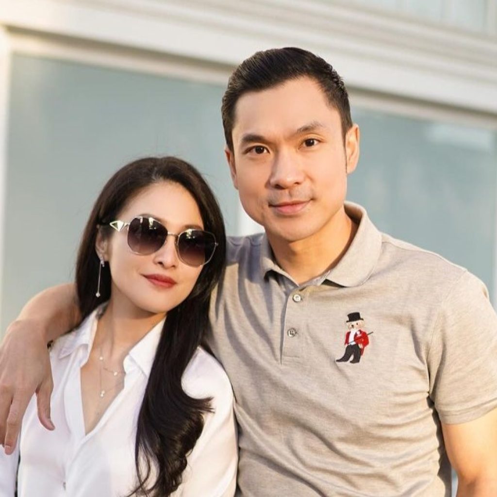 Mobil mewah milik Sandra Dewi dan Harvey Moeis disita Kejagung. Foto: instagram.com/sandradewi88