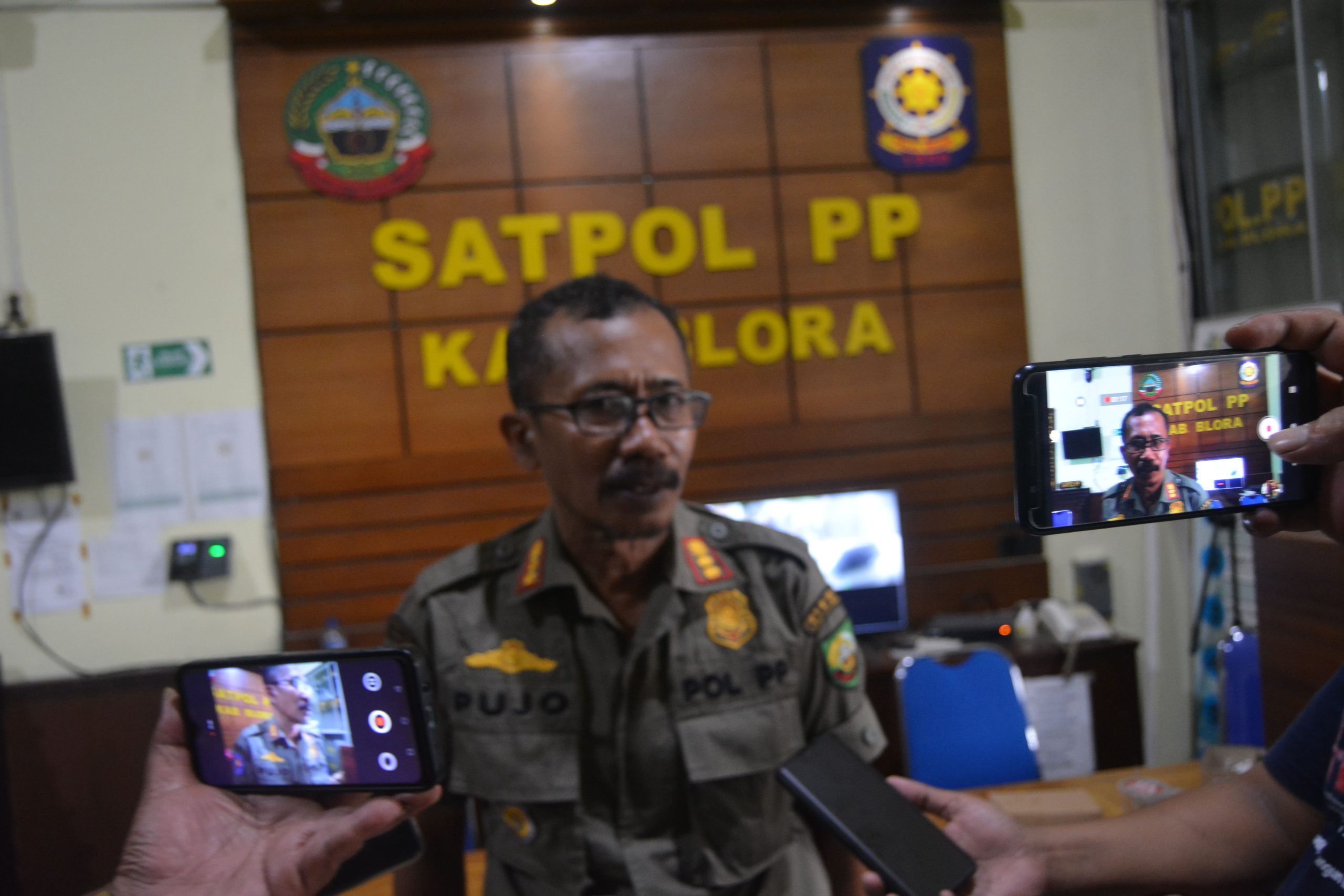 TUTURPEDIA - Satpol PP Blora Bakal Tindak Tegas Tempat Hiburan Malam yang Nekat Buka di Malam Tahun Baru