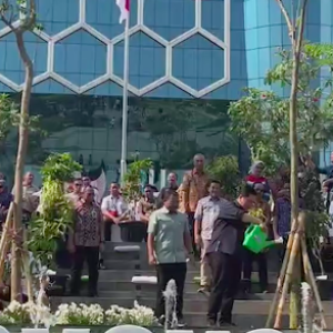 Erick Thohir Ajak Kementrian BUMN Tanam 100 Ribu Pohon untuk Tekan Polusi Jakarta dan Sekitarnya