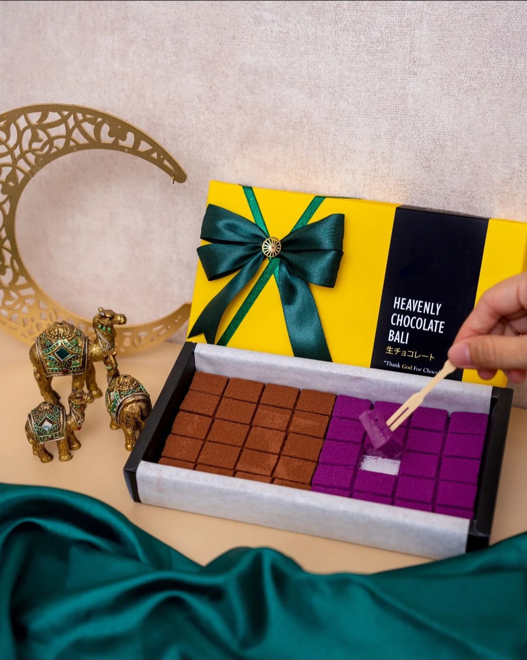 Ilustrasi oleh-oleh Bali. Foto: @heavenlychocolatebali