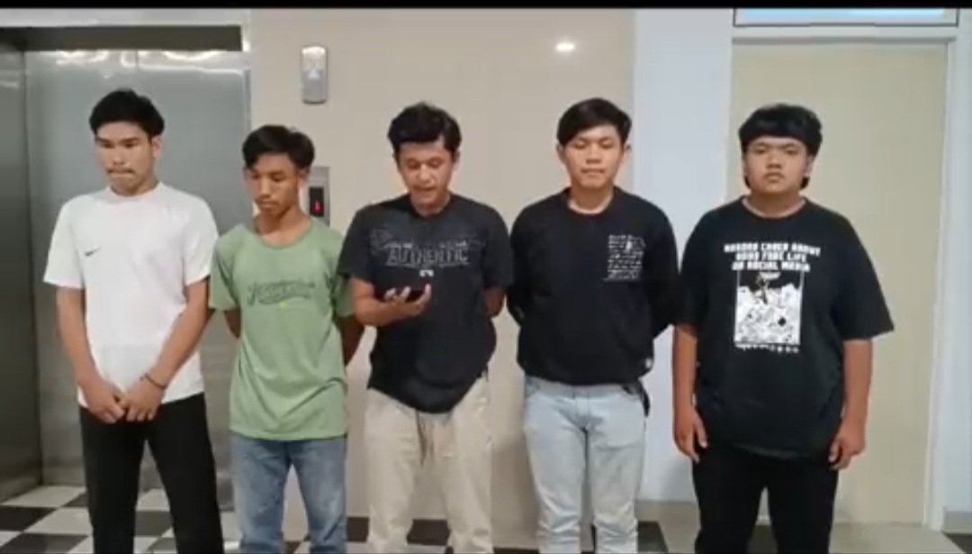 5 Mahasiswa UIN Jami ungkap permintaan maaf karena membully mahasiswi bercadar. FOTO: X.com/kegblgnunfaedh