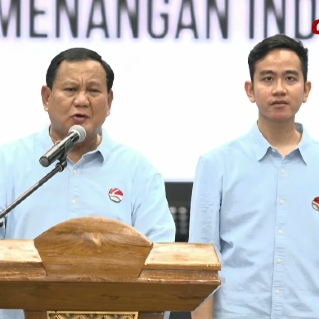 Pasangan bakal Capres-Cawapres Prabowo Subianto dan Gibran Rakabuming Raka resmi membentuk Tim Kampanye Nasional (TKN) di Jakarta, Senin (6/11/2023). FOTO: Tangkapan layar YouTube GerindraTV