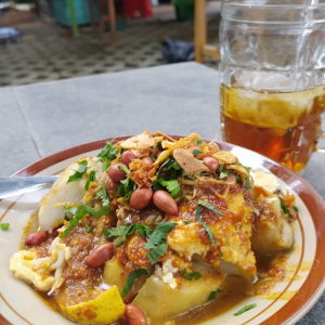 Mengenal Menu Lontong Tahu, Menu Khas Blora dengan Cita Rasa yang Lezat dan Unik
