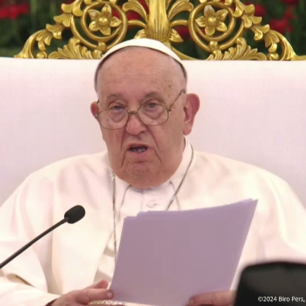 Pemimpin Umat Katolik dunia, Paus Fransiskus menyampaikan pidato di Istana Kepresidenan, Jakarta, Rabu (4/9/2024). Tangkapan Layar YouTube Sekretariat Presiden