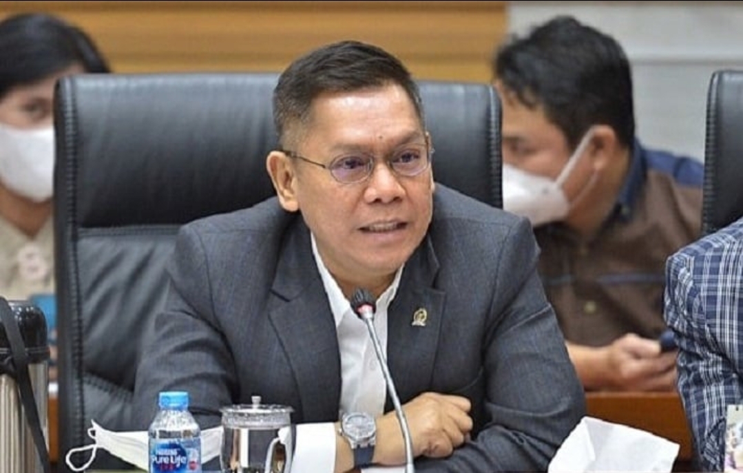TUTURPEDIA - Golkar Nonaktifkan Adies Kadir dari DPR Usai Kontroversi Tunjangan