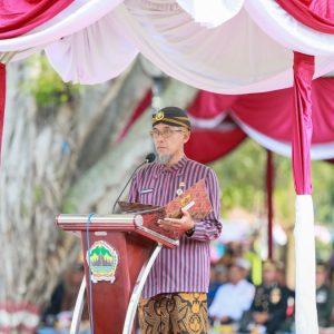 Hadiri Peringatan Hardiknas 2024, Sekda Jateng: Momentum Tingkatkan Kualitas Pendidikan 