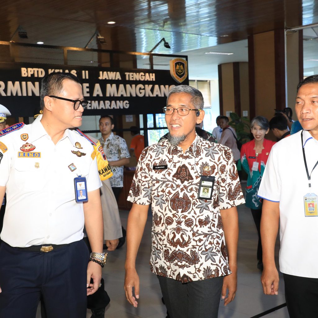 TUTURPEDIA - Jelang Puncak Arus Mudik Lebaran 2024, Petugas dan Fasilitas di Terminal Mangkang Sudah Dipersiapkan