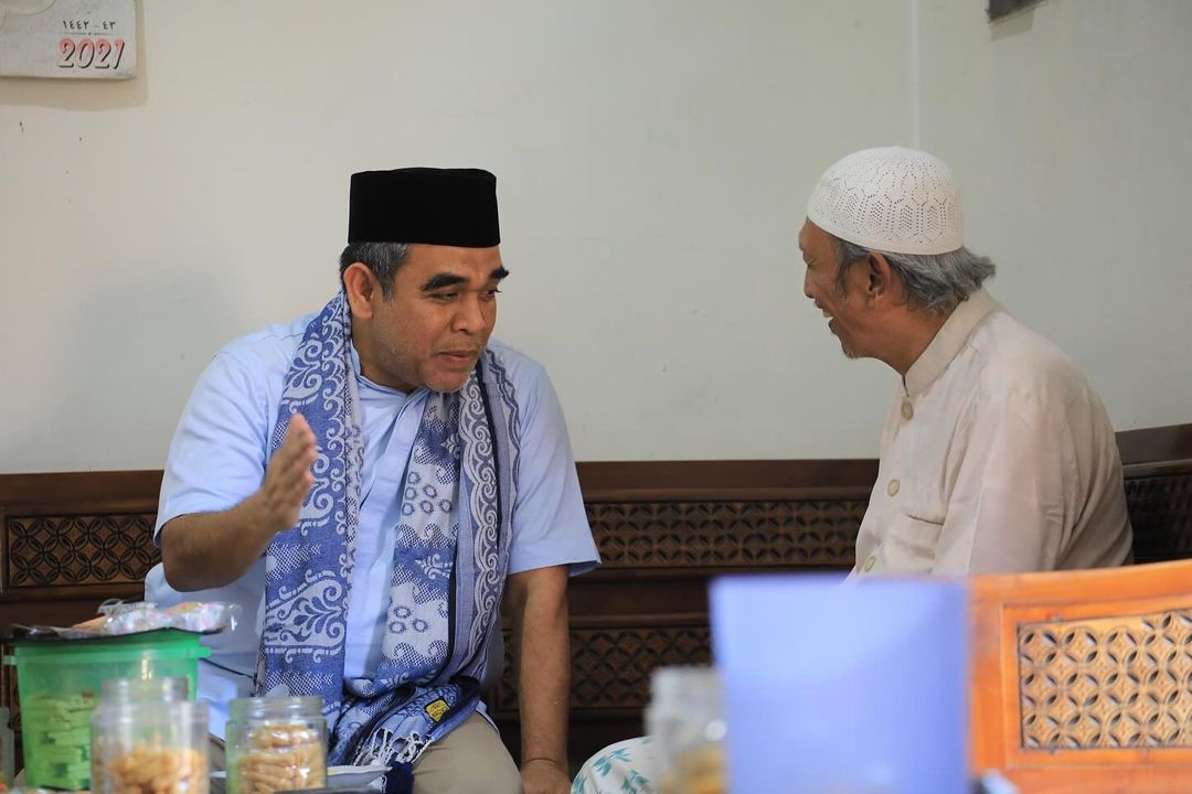 Sekjen Gerindra ungkapkan bela sungkawa atas meninggalnya istri Habib Rizieq Shihab. Foto: Instagram.com/ahmadmuzani2