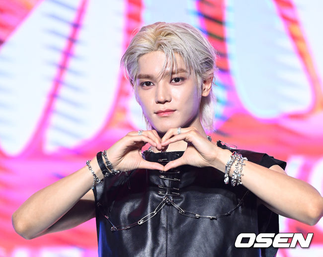 Selamat, Taeyong NCT Boyong 2 Trofi di K-GLOBAL HEART DREAM AWARDS 2023! (Foto: OSEN)