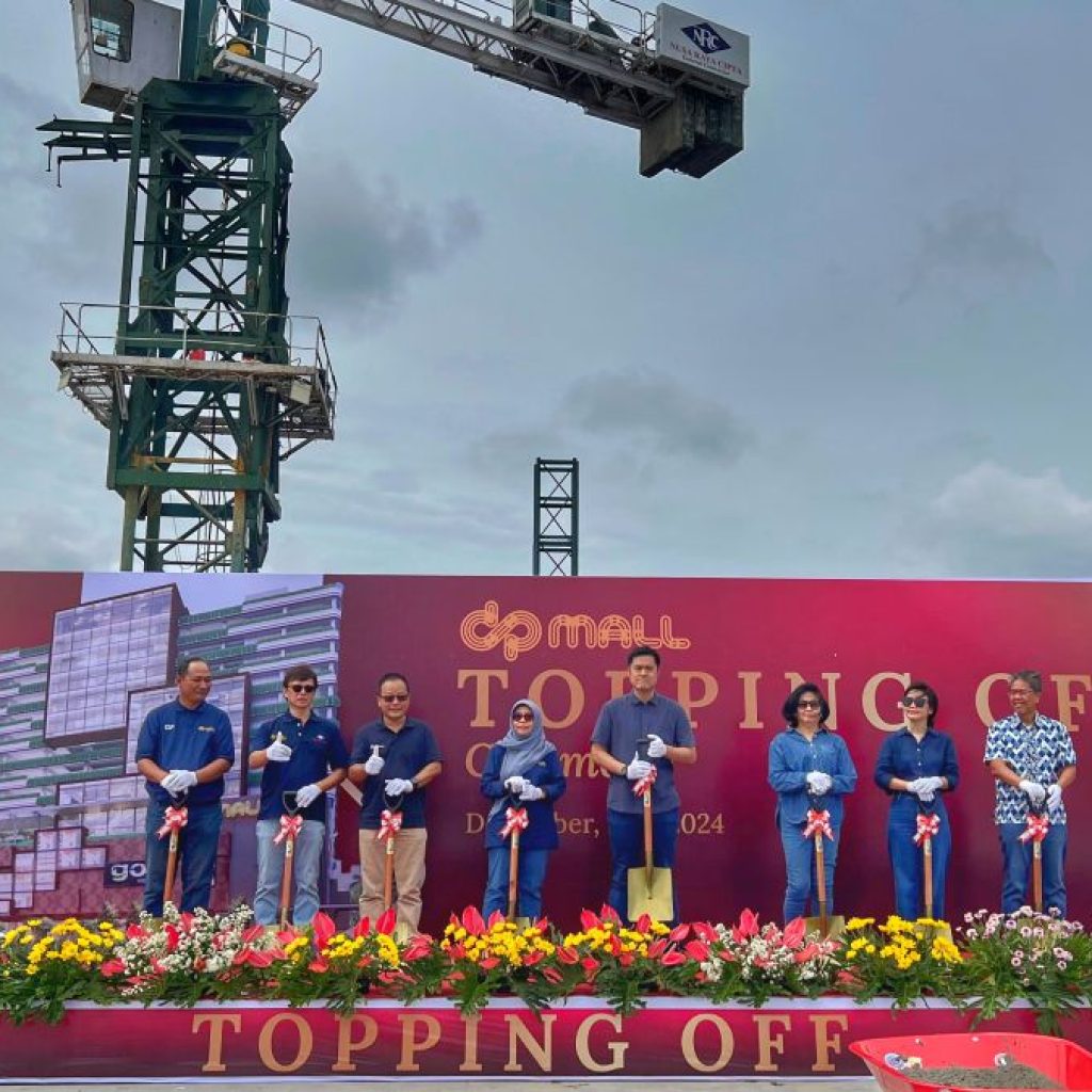Seremoni topping off DP Mall Expansion Semarang. Foto: Dok. DP Mall Semarang