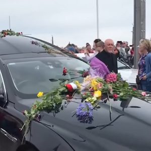 Menjelang Pemakaman, Warga Irlandia Mengenang Sinead O’Connor