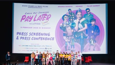 Film “Check Out Sekarang, Pay Later (CAPER)” Jadi Obat Pusing Nasional, Angkat Fenomena Pinjol dengan Komedi Menyegarkan