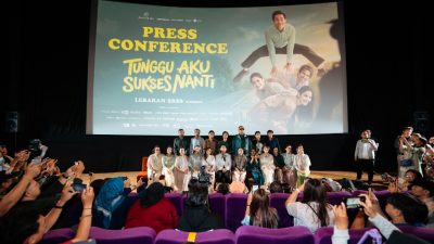 Film Tunggu Aku Sukses Nanti Siap Hangatkan Lebaran 2026, Cerita Perjuangan Tulang Punggung Keluarga 11 TUTURPEDIA - Film Tunggu Aku Sukses Nanti Siap Hangatkan Lebaran 2026, Cerita Perjuangan Tulang Punggung Keluarga
