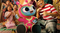 Film Foufo Tawarkan Warna Baru Perfilman Indonesia, Bayu Skak Padukan Komedi Sci-Fi dan Kisah Bakti Anak kepada Ibu 4 TUTURPEDIA - Film Foufo Tawarkan Warna Baru Perfilman Indonesia, Bayu Skak Padukan Komedi Sci-Fi dan Kisah Bakti Anak kepada Ibu