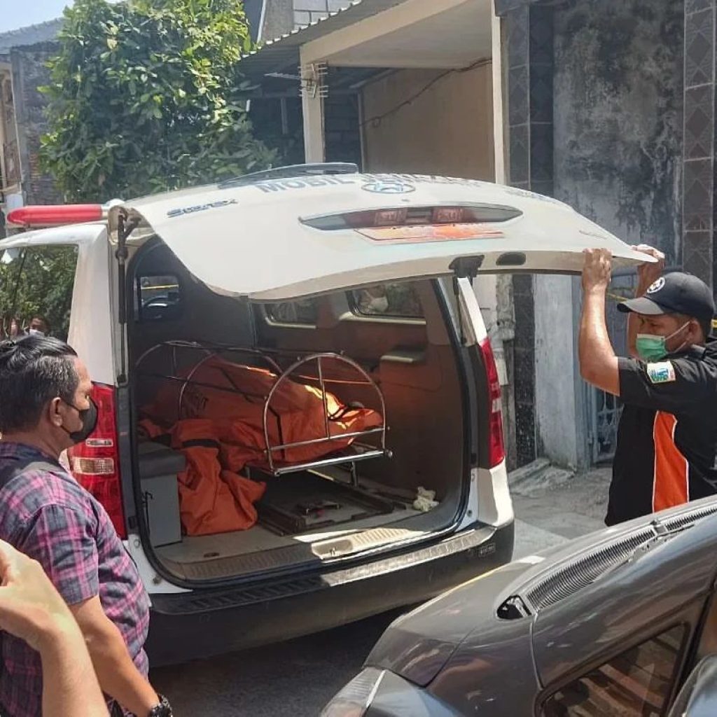 Misterius! Ayah dan Anak Ditemukan Tewas Membusuk di Koja  