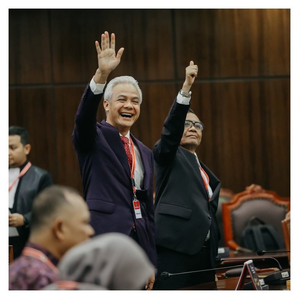 TUTURPEDIA - MK Tolak Permohonan Paslon 03, Begini Respons Ganjar-Mahfud terhadap Presiden Terpilih