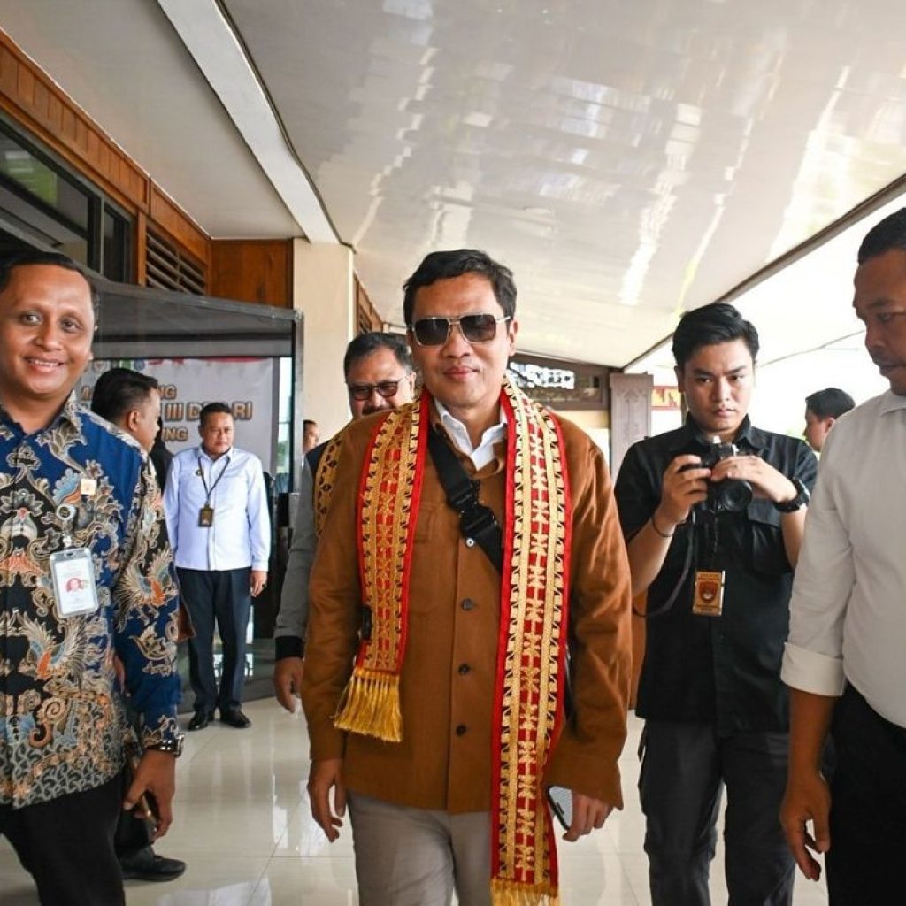Habiburokhman menanggapi soal isu pemerintahan Prabowo tambah jumlah kementerian. Foto: instagram.com/habiburokhmanjkttimur