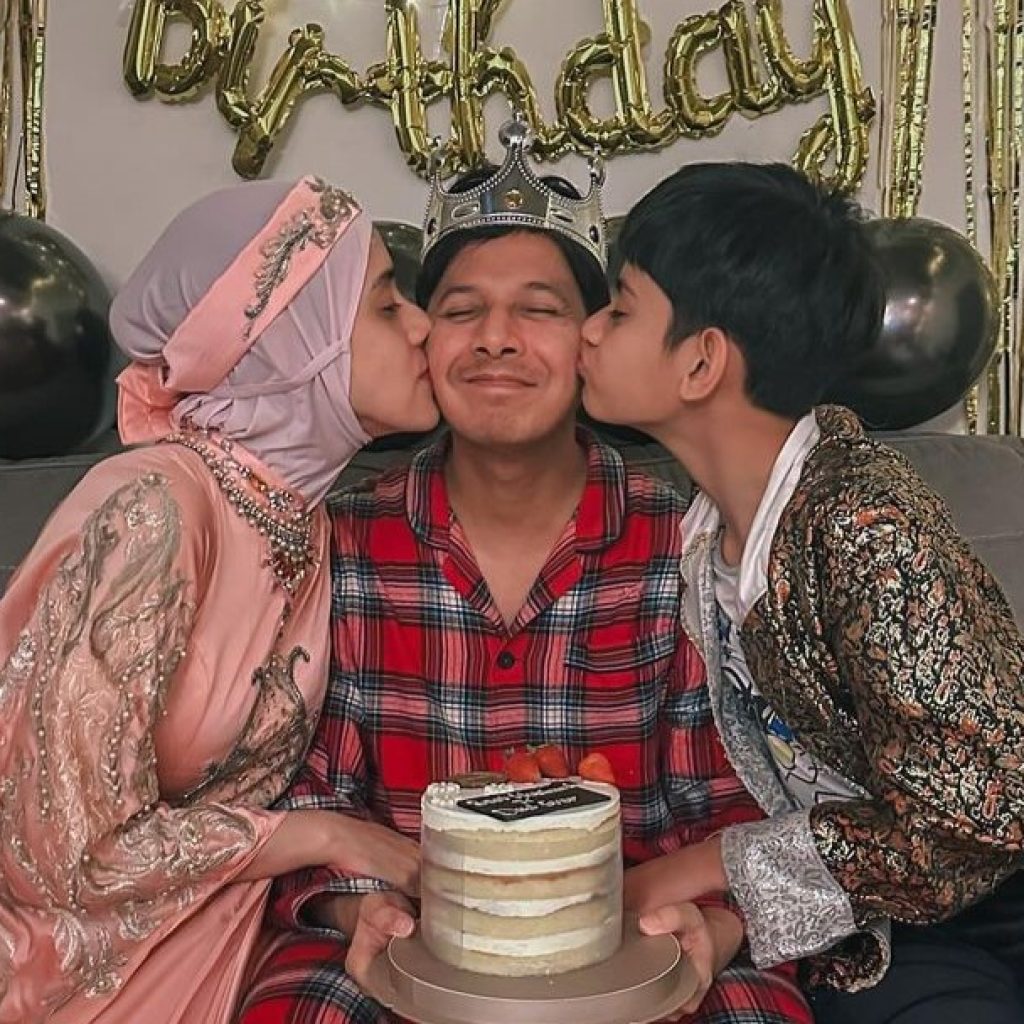 Sonny Septian dapat kejutan ulang tahun. Foto: instagram.com/sonnyseptian
