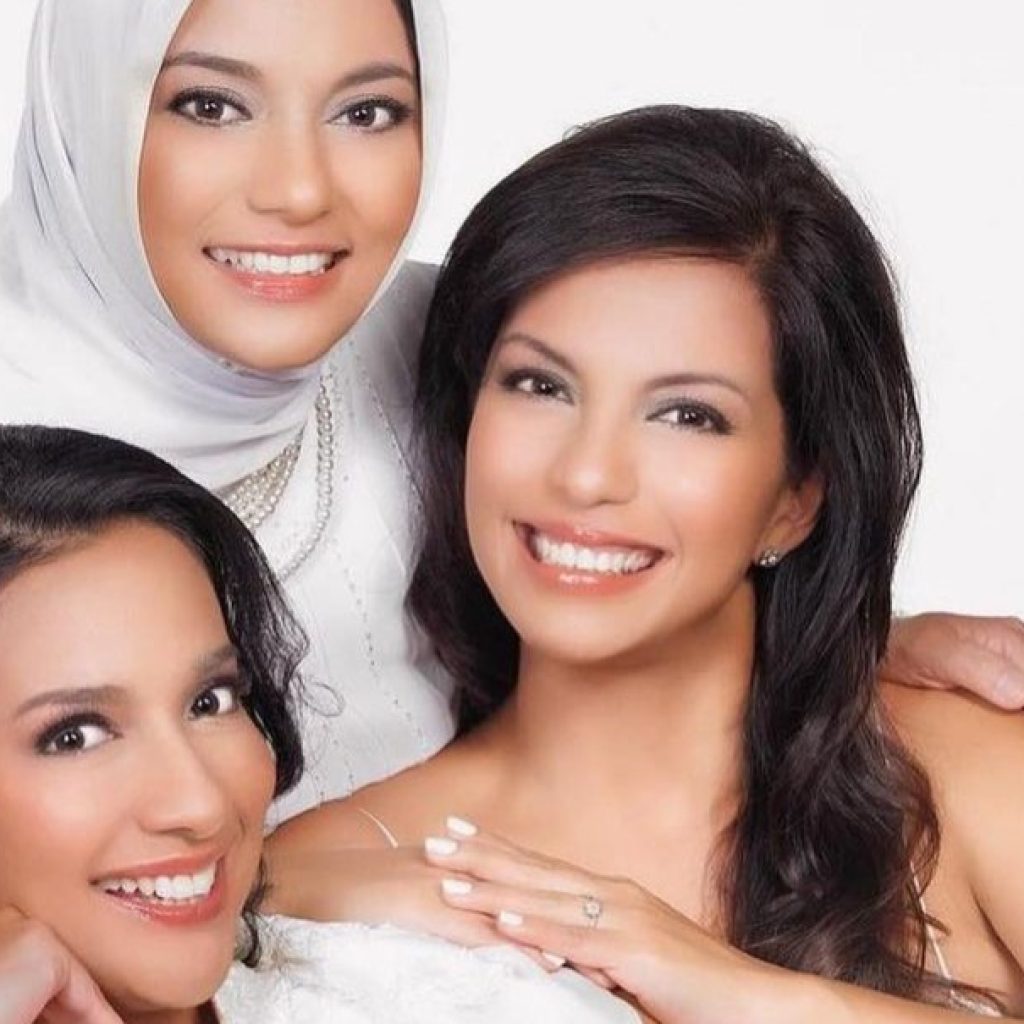 Soraya Haque bersama Syahnaz Haque dan mendiang Marissa Haque. Foto: instagram.com/sorayahaque