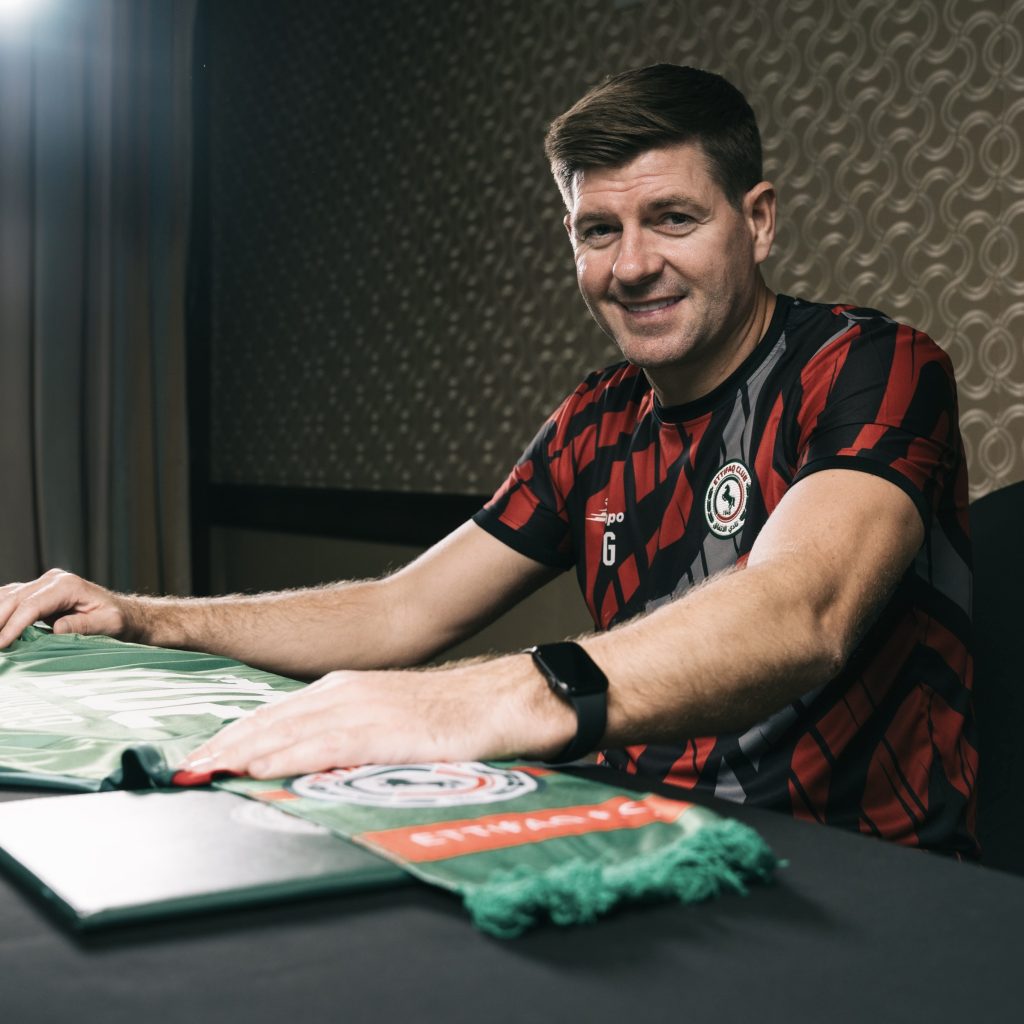 TUTURPEDIA - Steven Gerrard Lanjut Latih Al Ettifaq hingga 2027