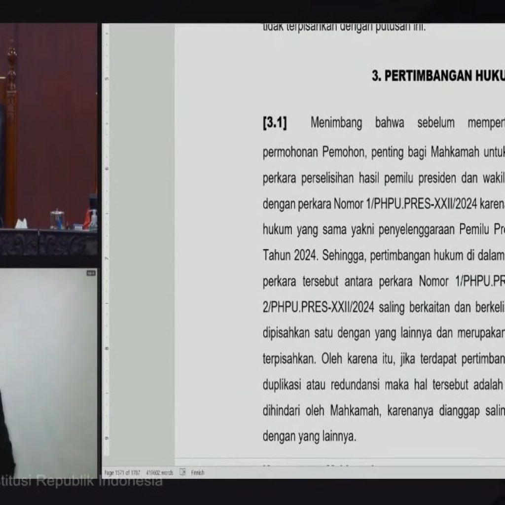 Suhartoyo minta pemerintah buat aturan soal pejabat merangkap ketua parpol tak melakukan kegiatan dinas dan kampanye berbarengan. Foto: Tangkapan Layar YouTube Mahkamah Konstitusi RI
