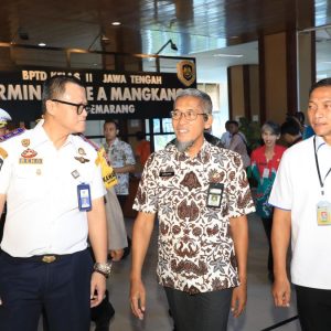 Sekda Jateng Pantau Persiapan Pelayanan Mudik di Terminal Mangkang, Kebutuhan Dasar dan Darurat Tersedia