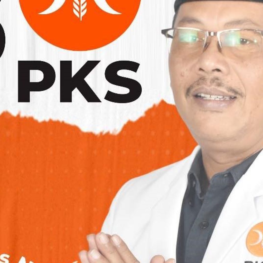Sosok Sumedi Madasik, caleg yang putus aliran air bersih untuk warga. Foto: Facebook Sumedi Madasik