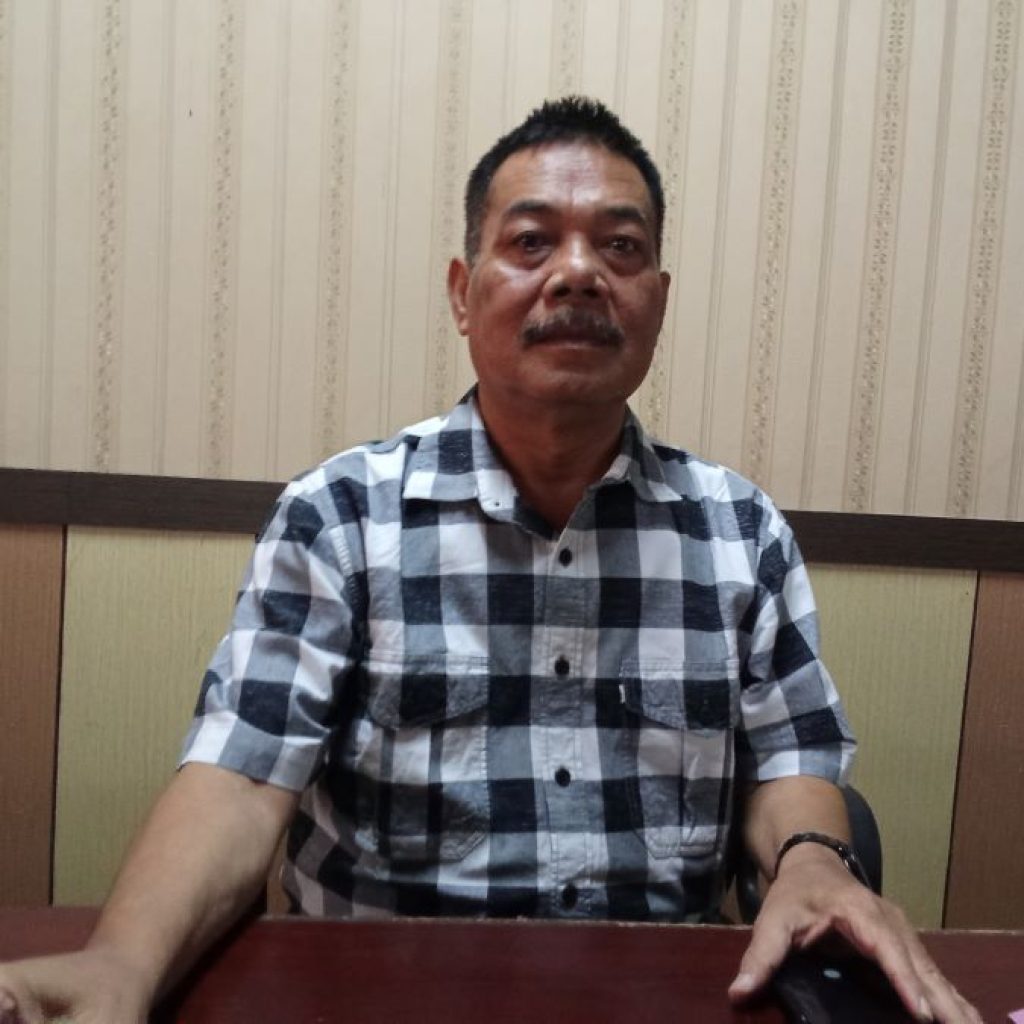 Ketua Komisi A DPRD Blora, Supardi, mendukung peningkatan jalan usaha tani. Foto: Dok. Lilik Yuliantoro