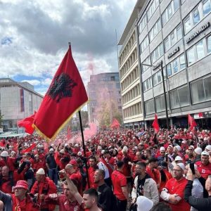 Kelakuan Penggemar Dorong UEFA untuk Tindak Tegas Federasi Sepak Bola Albania