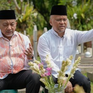 Ilham Habibie dan Syaikhu Kunjungi Makam BJ Habibie Jelang Daftar Pilgub Jabar
