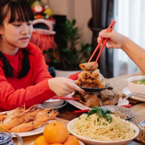 Dipercaya Dapat Bawa Keberuntungan, Berikut 8 Makanan yang Wajib Ada di Meja saat Perayaan Tahun Baru Imlek