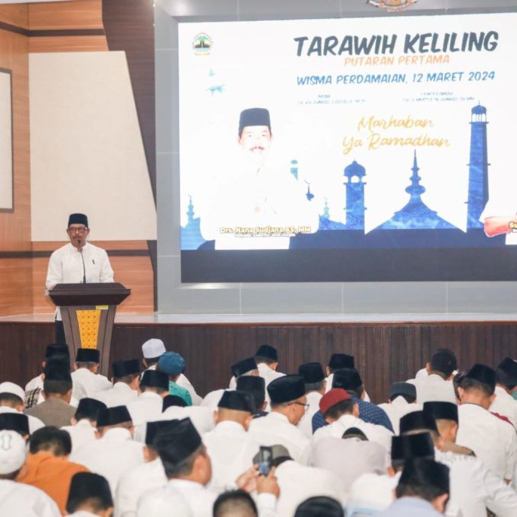 Pemprov Jateng menggelar Tarawih Keliling di 18 lokasi. Foto: Humas Pemprov Jateng