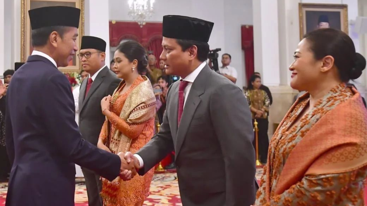 Momen Thomas Djiwandono ketika diangkat jadi Wakil Menteri Keuangan II. Foto: Rusman - Biro Pers Sekretariat Presiden