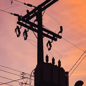 Viral! Seorang Warga Dimintai Bayar Rp11 Juta untuk Pindah Tiang Listrik di Tanahnya, Begini Tanggapan PLN  