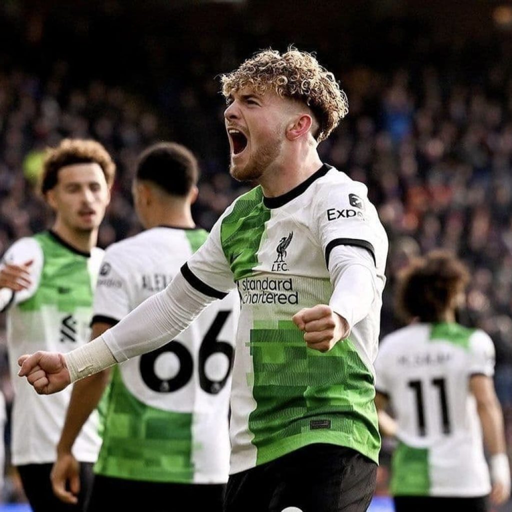 Tidak mau hanya jadi supersub, Elliott ingin lebih banyak bermain di Liverpool. Foto: Instagram.com/harvelliott