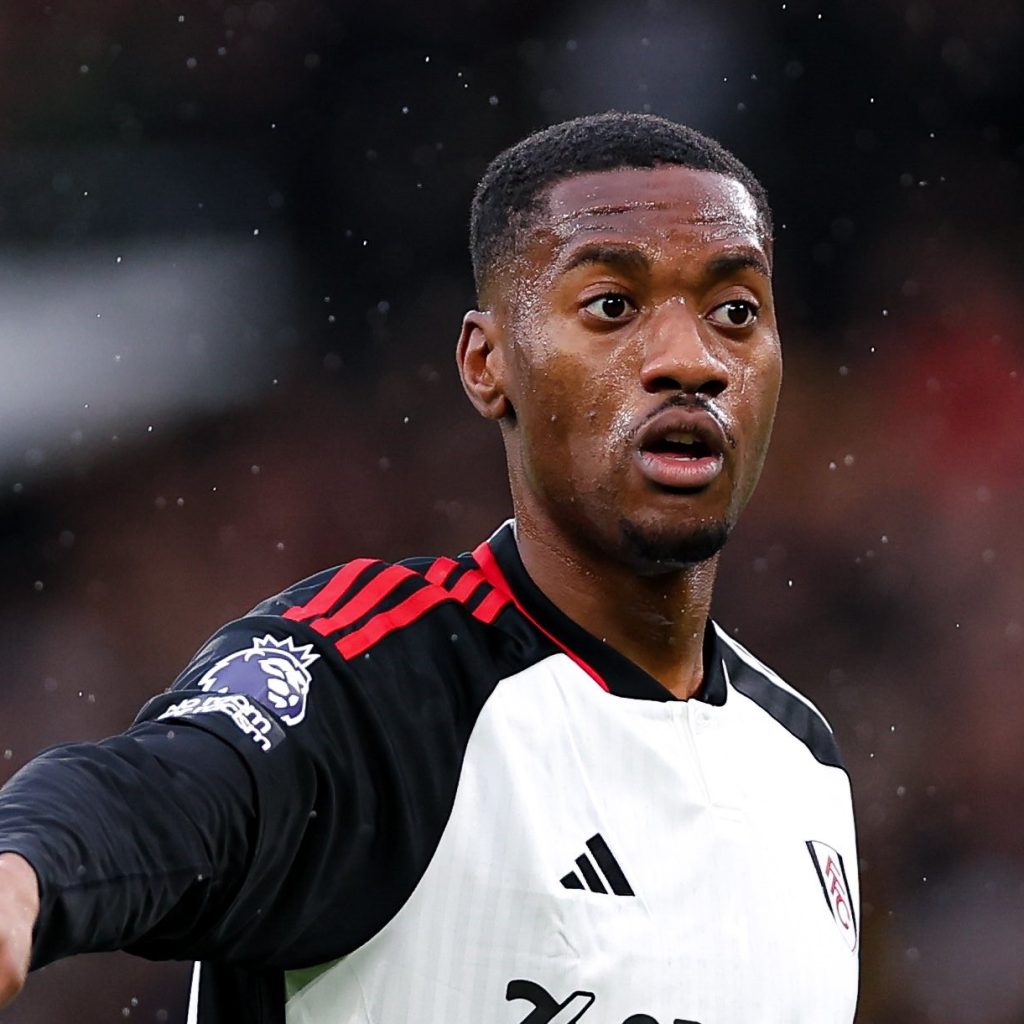 TUTURPEDIA - Tikung Newcastle, Chelsea Dapatkan Tosin Adarabioyo untuk Gantikan Posisi Thiago Silva
