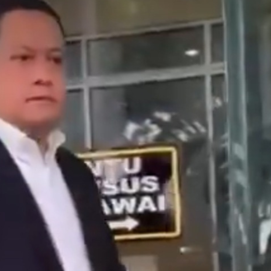 Tim pengacara sebut Tom Lembong meminta 5 mendag diperiksa terkait kasus dugaan korupsi impor gula. Foto: x.com/yaniarsim