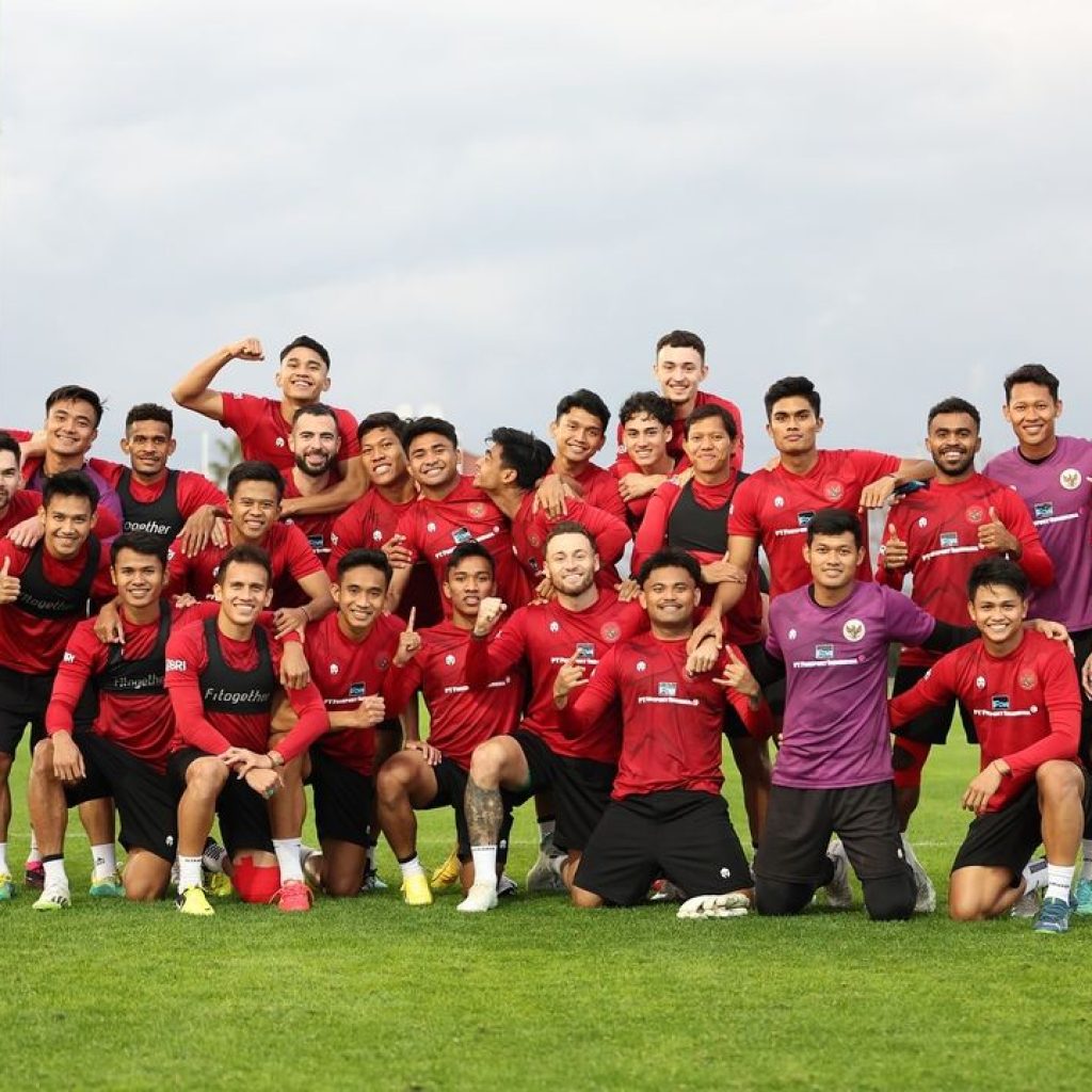 Timnas Indonesia kompak posting foto di Instagram untuk minta stop bandingkan para pemain. Foto: instagram.com/egymaulanavikri