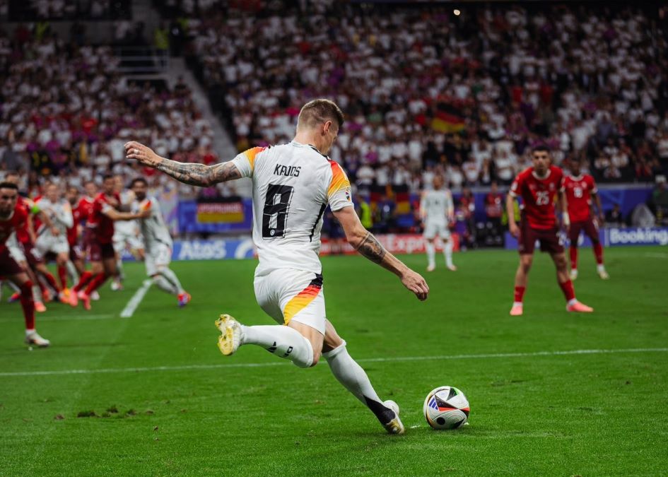 Joselu dan timnas Spanyol akan percepat pensiun Toni Kroos. Foto: x.com/ToniKroos