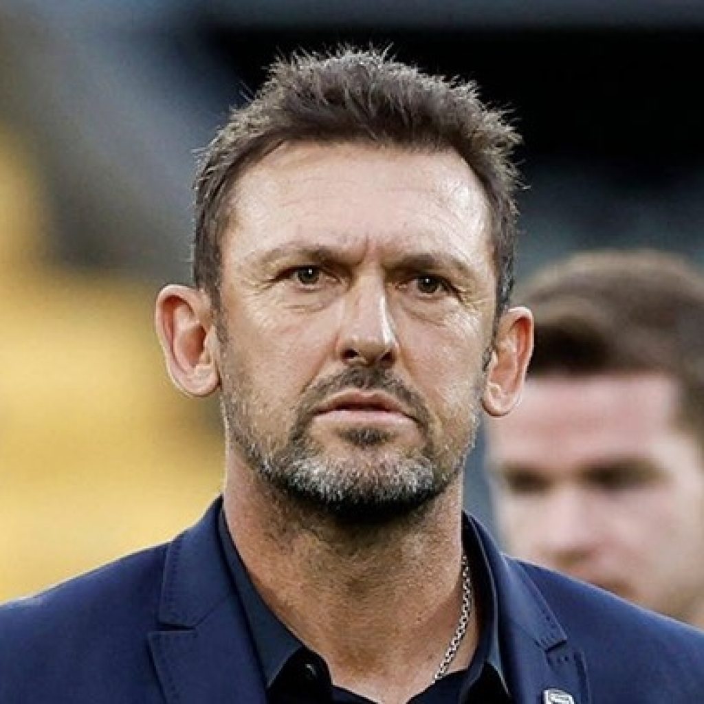 Tony Popovic menjadi pelatih baru timnas Australia. Foto: x.com/ozhubfootball