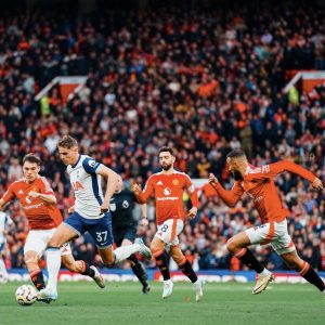 Terdengar Seruan Homofobik dari Tribun Suporternya Sendiri, Tottenham Gandeng Polisi untuk Cari Pelakunya