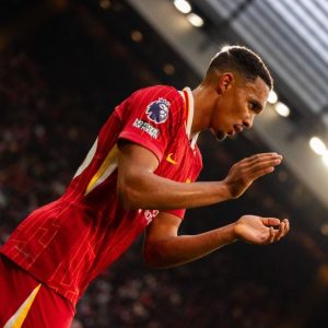 Trent Alexander-Arnold Ngambek Gegara Diganti Arne Slot, Pelatih Beri Penjelasan Begini!