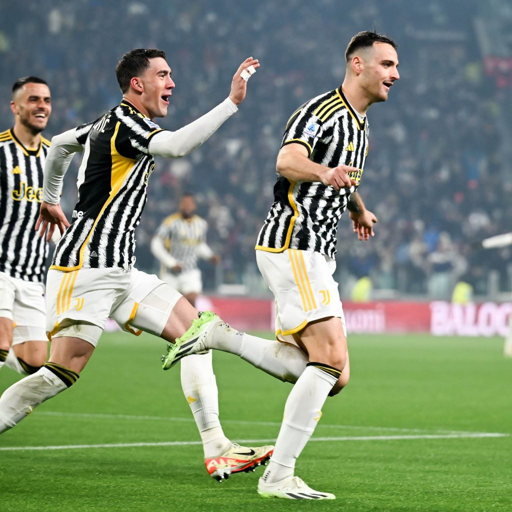 Tundukkan Napoli, Gol Tunggal Gatti Kembalikan Juventus ke Puncak Klasemen