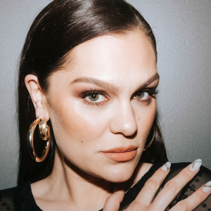 Jessie J Mendadak Batal Tampil di Konser David Foster, Inilah Tanggapan Istri Promotor