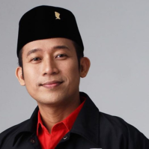 Terjun ke Dunia Politik, Denny Cagur Daftar Bacaleg DPR Dapil Jabar II Dari PDIP