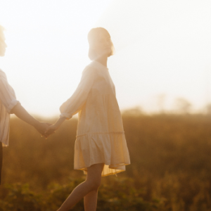 Viral Foto Prewedding di Carwash, Netizen: Gini Kan Bagus!
